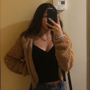 Meet your Posher, Ela